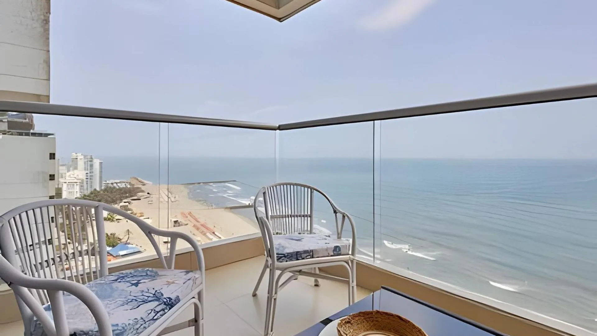 Laurdhomes Palmetto Beach Sew View, Hot Water Cartagena