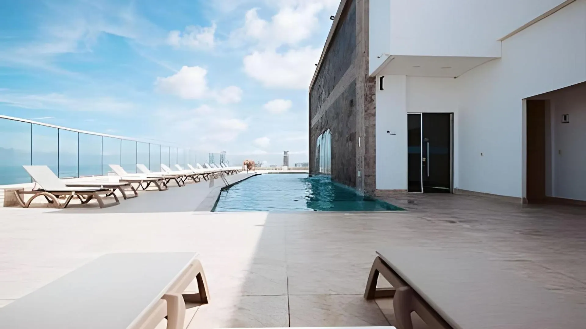 Laurdhomes Palmetto Beach Sew View, Hot Water Cartagena Apartment