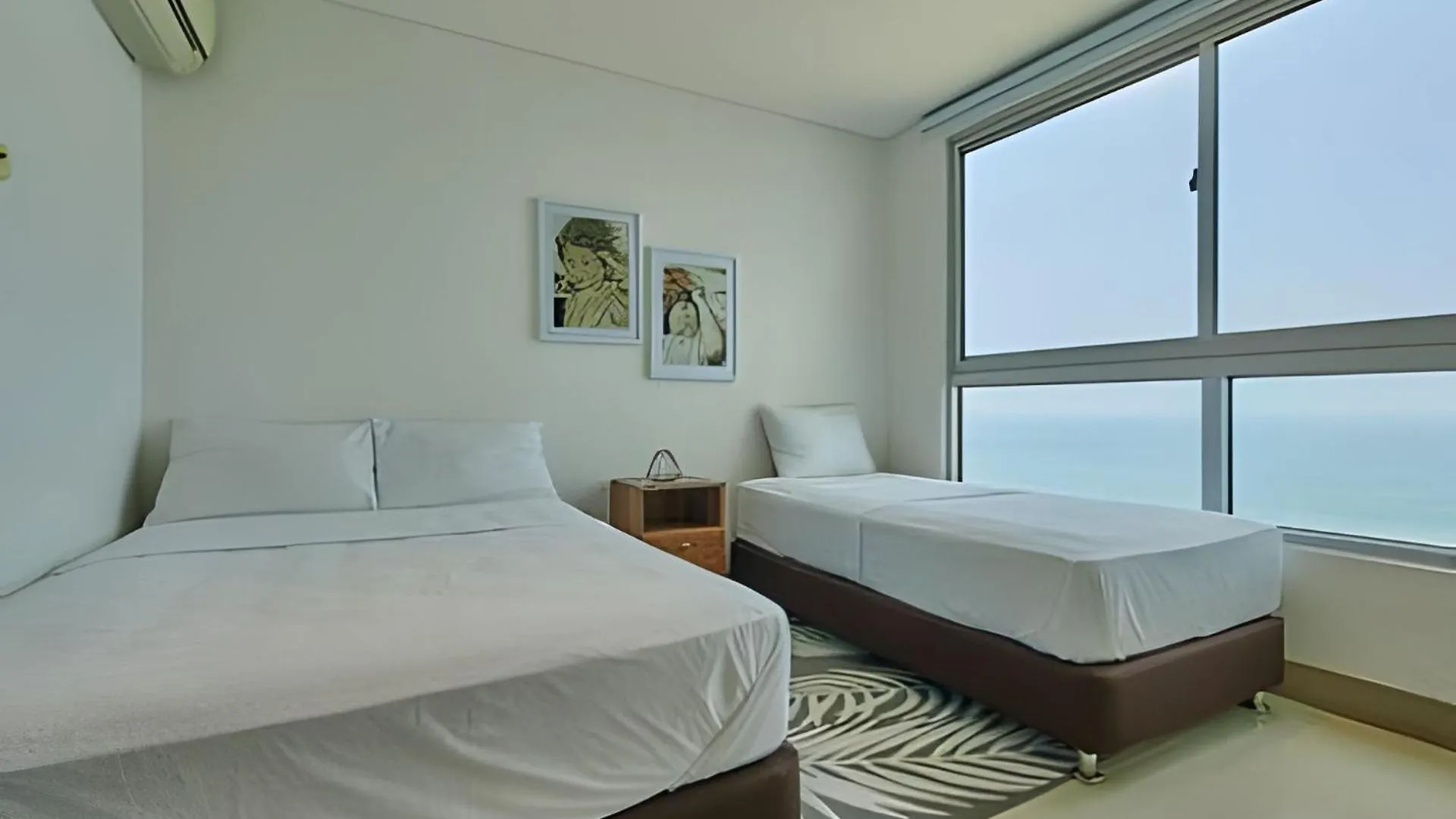 Laurdhomes Palmetto Beach Sew View, Hot Water Cartagena