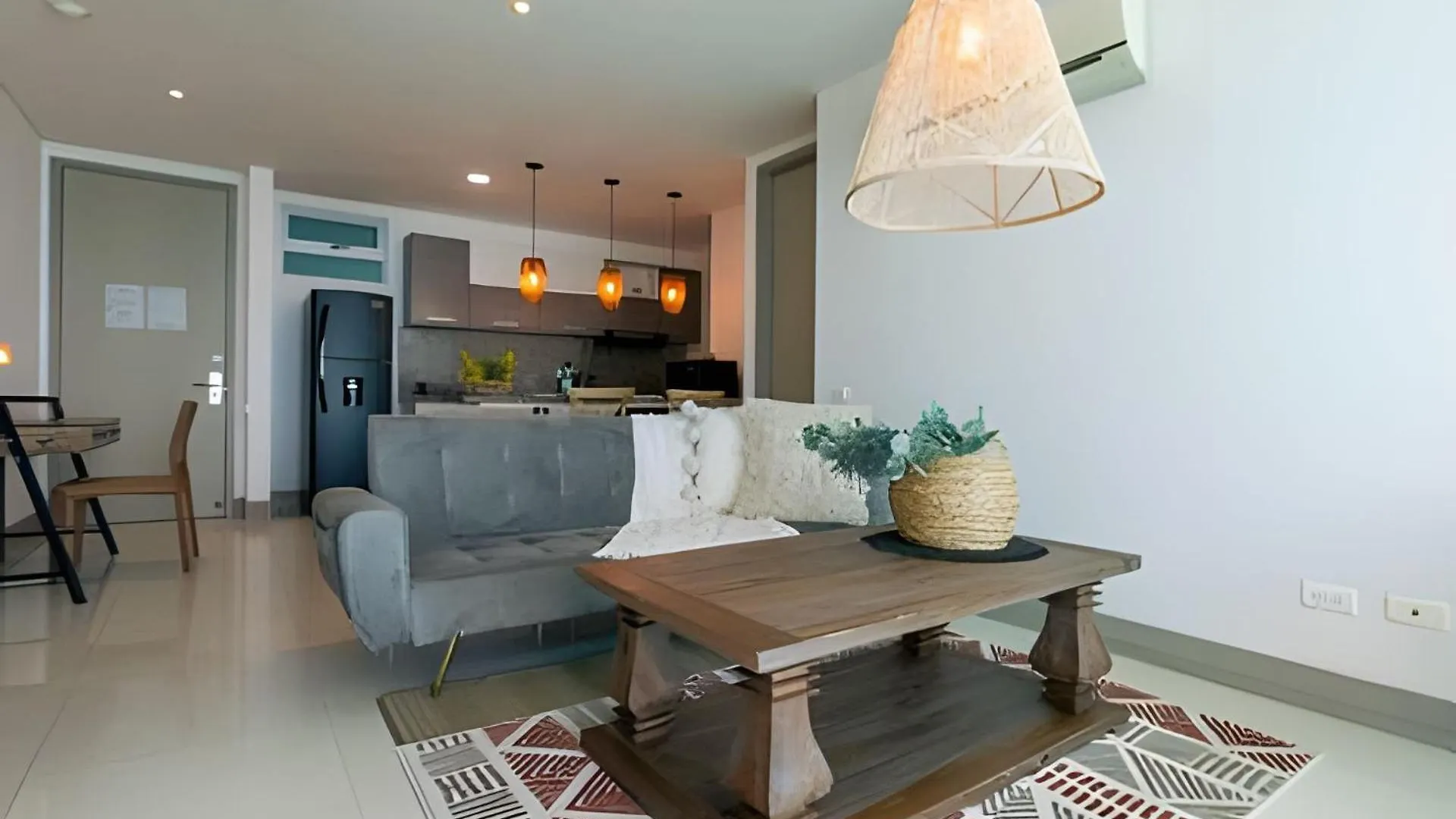 Laurdhomes Palmetto Beach Sew View, Hot Water Cartagena Apartment